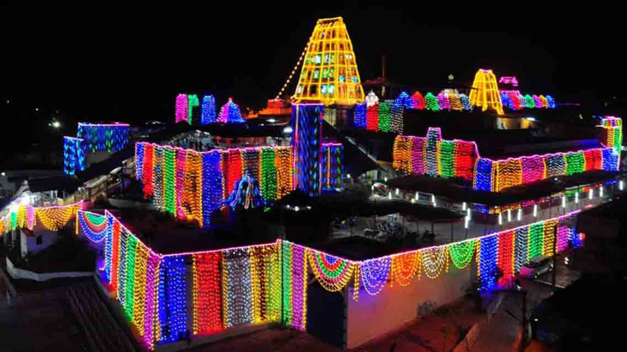 Rama Navami 2023: నేడే సీతారాముల కల్యాణోత్సవం.. సర్వాంగ సుందరంగా ముస్తాబైన భద్రాద్రి..