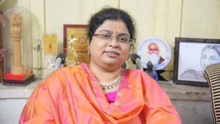 Telangana: ఆ గ్రామంలో బీఆర్ఎస్ పార్టీలో లొల్లి.. లోకల్ నేతలు వేధిస్తున్నారంటూ మహిళా సర్పంచ్ సంచలన ఆరోపణలు