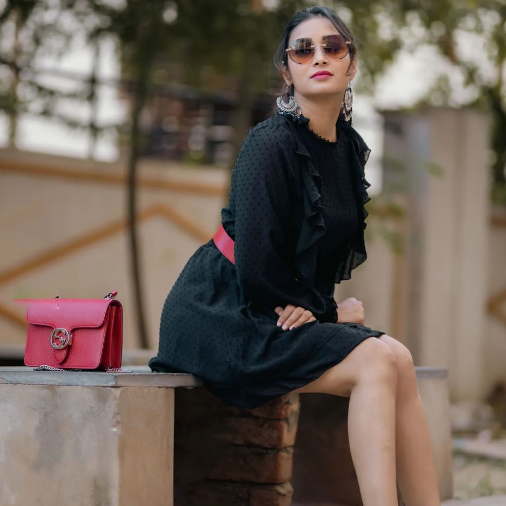 బిగ్బాస్ ద్వారా వెలుగులోకి వచ్చిన భామ భాను శ్రీ అటు వెండితెరతో పాటు బుల్లితెరపై కూడా తన సత్తా చాటి అభిమానులను సంపాదించుకుంది. ఏడు చేపల కథతో ఈ భామ టాలీవుడ్ అభిమానుల్లో సెగలు పుట్టిస్తోంది.