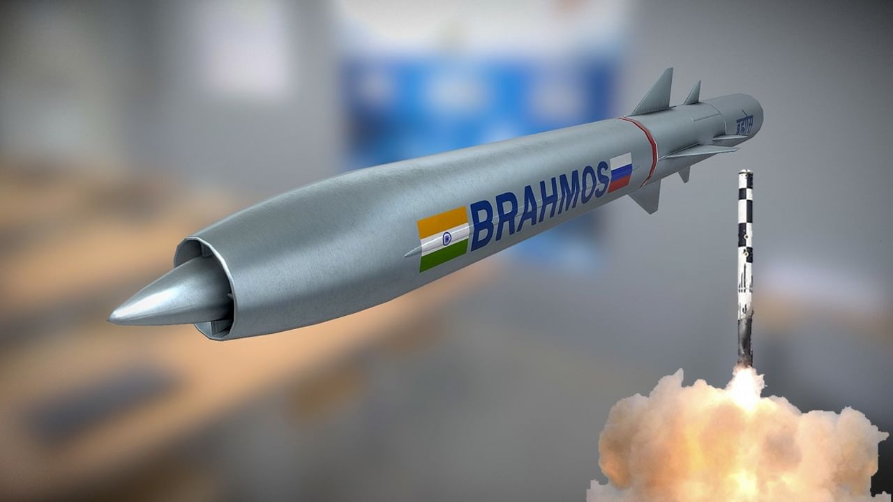 BrahMos Missile: చైనా , పాకిస్తాన్‌ గుండెల్లో గుబులు.. బ్రహ్మోస్‌ మిస్సైల్‌‌ను విజయవంతంగా పరీక్షించిన భారత్..