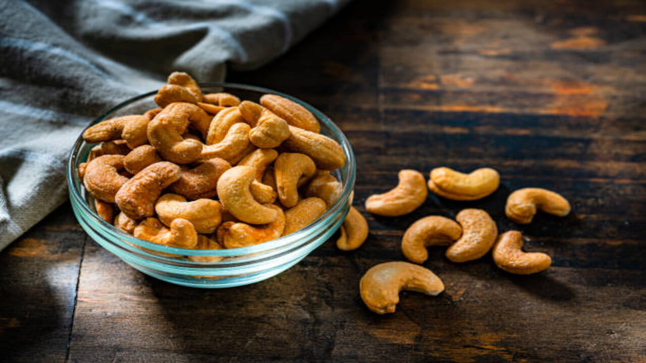Cashews Benefits జీడిపప్పులో ఉన్న అసలు మ్యాటర్ తెలిస్తే...ఒక్క గింజ