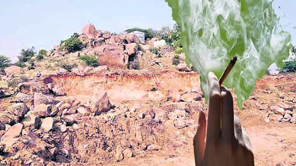 Hyderabad: బరితెగించిన గంజాయ్ బ్యాచ్.. బాలుడిని గుట్టల్లోకి తీసుకెళ్లి బట్టలు విప్పి..