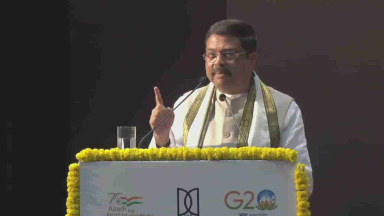 Dharmendra Pradhan: సమానత్వం, సమగ్రతకు జేఎన్‌యూ నిదర్శనం.. స్నాతకోత్సవంలో కేంద్ర మంత్రి ధర్మేంద్ర ప్రధాన్‌