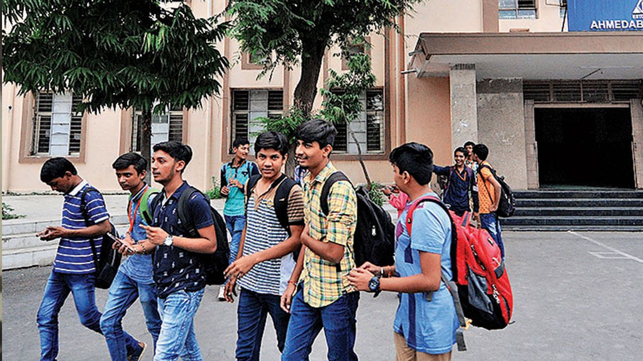 Andhra Pradesh: డిప్లొమా పూర్తైన విద్యార్థులకు 24, 25 తేదిల్లో జాబ్ మేళా.. పూర్తి వివరాలు