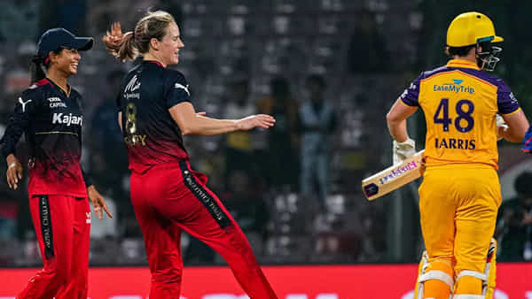 WPL 2023: అవి బంతులా? బుల్లెట్లా?.. అత్యంత ఫాస్టెస్ట్ డెలివరీతో రికార్డు బద్దలు కొట్టిన బెంగళూరు స్టార్ ప్లేయర్