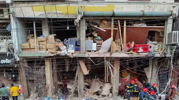 Dhaka Explosion: ఢాకాలోని బహుళ అంతస్థుల భవనంలో భారీ పేలుడు..14 మంది మృతి, 100 మందికి పైగా గాయాలు