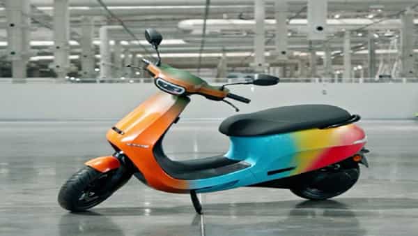 Ola EV Scooter : కొత్త కలర్ వేరియంట్లో ఓలా స్కూటర్.. కొనక్కర్లేదు.. మరేం చేయాలంటే?