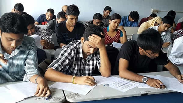IAS Coaching: ఐఏఎస్ ప్రిపేర్ అవుతన్న వారికి సదవకాశం.. ఉచితంగా శిక్షణ పొందే ఛాన్స్. ఎలాగంటే..