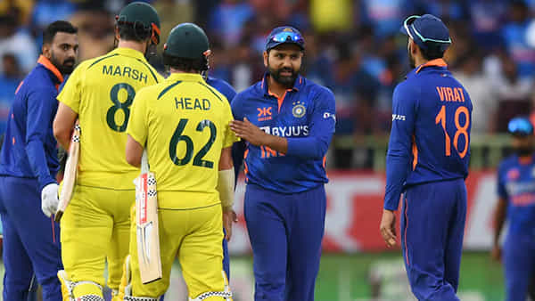IND vs AUS 3rd ODI: 26 సిరీస్ల తర్వాత తొలిసారి టీమిండియాకు షాక్.. వన్డే సిరీస్ గెలిచిన ఆస్ట్రేలియా..