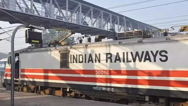 Indian Railways: రైలు ప్రయాణీకులకు గుడ్న్యూస్..! ఇకపై మీకు ఫ్రీ భోజన సౌకర్యం..!! ఇవీ కొత్త నిబంధనలు..