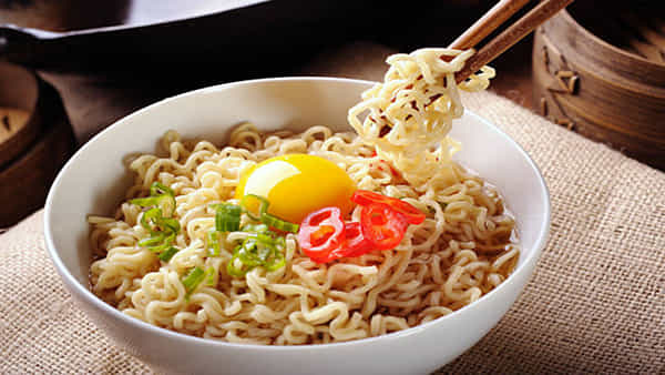 Instant noodles: ఇన్స్టంట్ నూడుల్స్ చూస్తే నోరు ఊరుతోందా..? తింటే మాత్రం క్యాన్సర్ సహా ఆ రోగాలకు వెల్కమ్ చెప్పినట్టే..