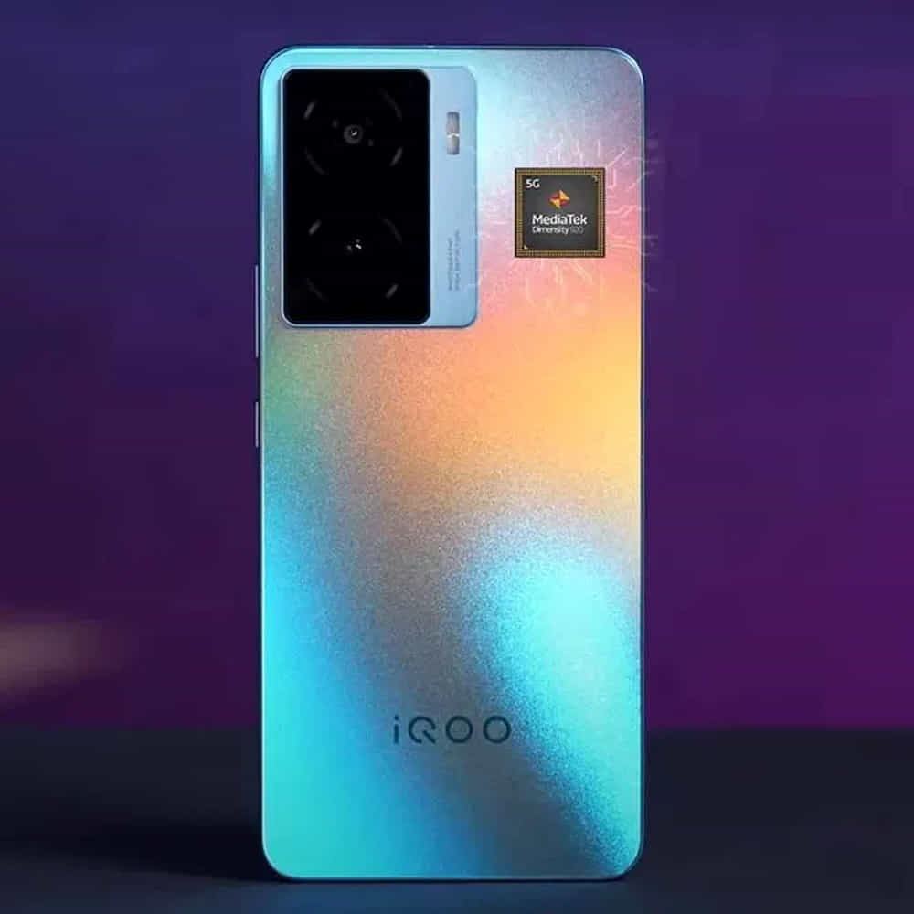 IQ Z7 5G స్మార్ట్ఫోన్ ఫీచర్ల గురించి అధికారిక సమాచారం లేదు. అయితే మూలాల ప్రకారం, ఇది 1080 x 2408 పిక్సెల్స్ స్క్రీన్ రిజల్యూషన్తో పాటు 6.7-అంగుళాల ఫుల్ హెచ్డి ప్లస్ డిస్ప్లేను కలిగి ఉంటుంది.