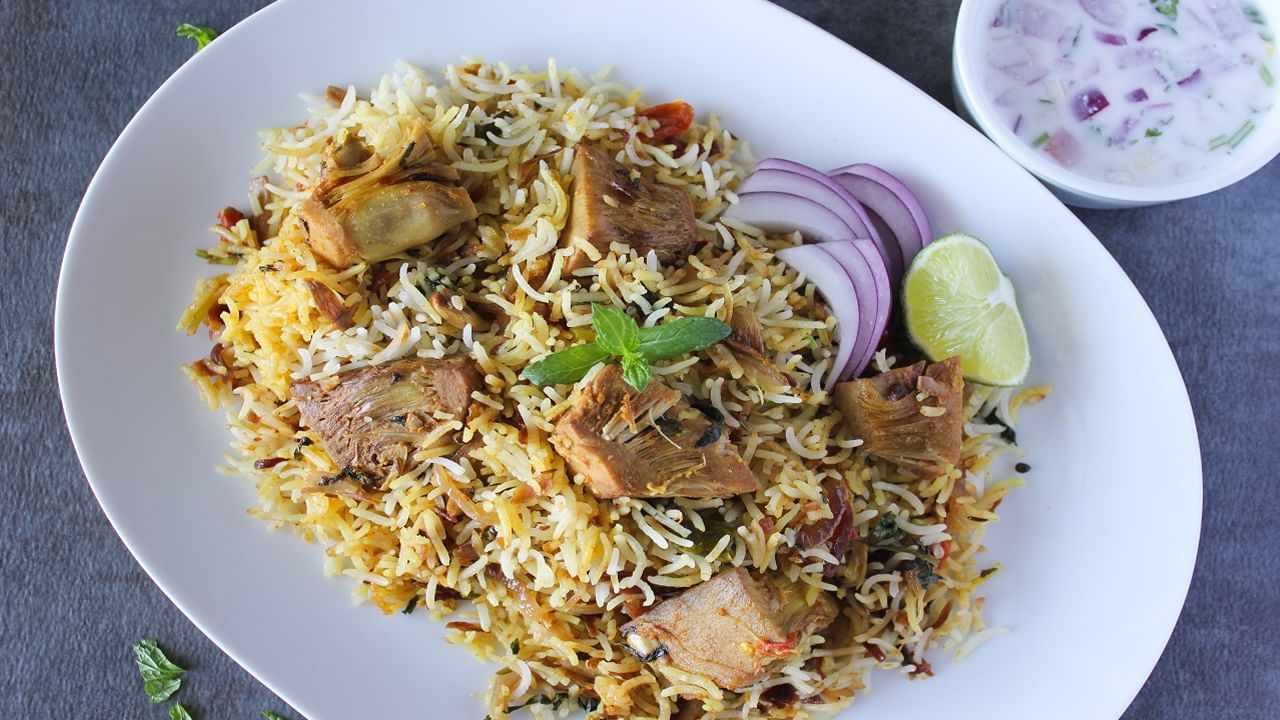 Jackfruit Biryani: అదిరిపోయే రుచితో పనసకాయ ధం భిర్యానీ.. పెళ్లిళ్ల సీజన్‌ స్పెషల్‌ వంటకం..