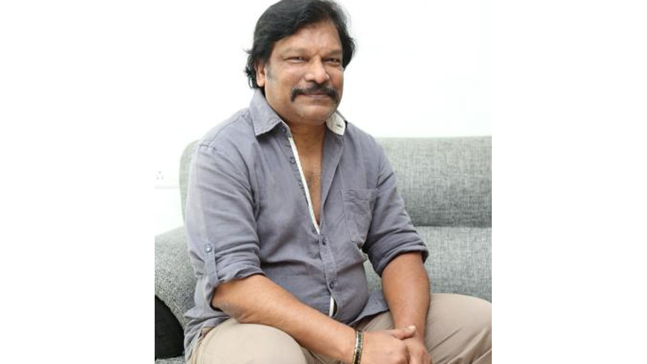 Krishna Vamsi: ఆ సినిమా చూస్తూ కృష్ణవంశీ కంటతడి.. ప్రకాష్ రాజ్ సలహాతో 'రంగమార్తాండ' బాధ్యతలు..