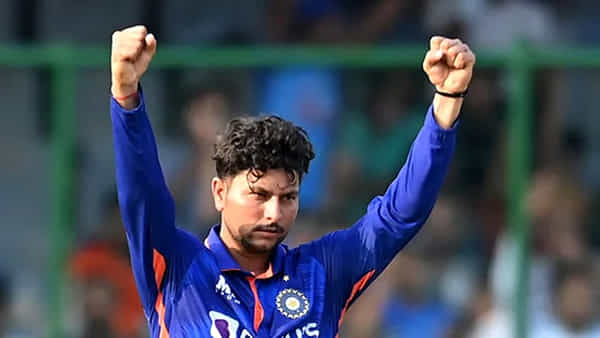 IND vs AUS: విశాఖలో దుమ్మురేపిన కుల్దీప్.. హ్యాట్రిక్తో సరికొత్త చరిత్ర..