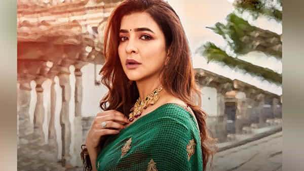 Manchu Lakshmi: ఇండిగో స్టాఫ్ తీరుపై మంచు లక్ష్మి అసహనం.. 103 డిగ్రీల జ్వరంలో..