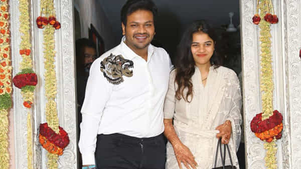 Manchu manoj: పెళ్లి తర్వాత తొలిసారి శ్రీ విద్యానికేతన్కు కొత్త జంట.. మనోజ్, మౌనికలకు ఘన స్వాగతం.
