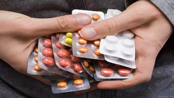Medicines Price: కేంద్రం గుడ్న్యూస్.. ఏప్రిల్ 1 నుంచి ఈ వ్యాధుల మందుల ధరలు తగ్గింపు..!