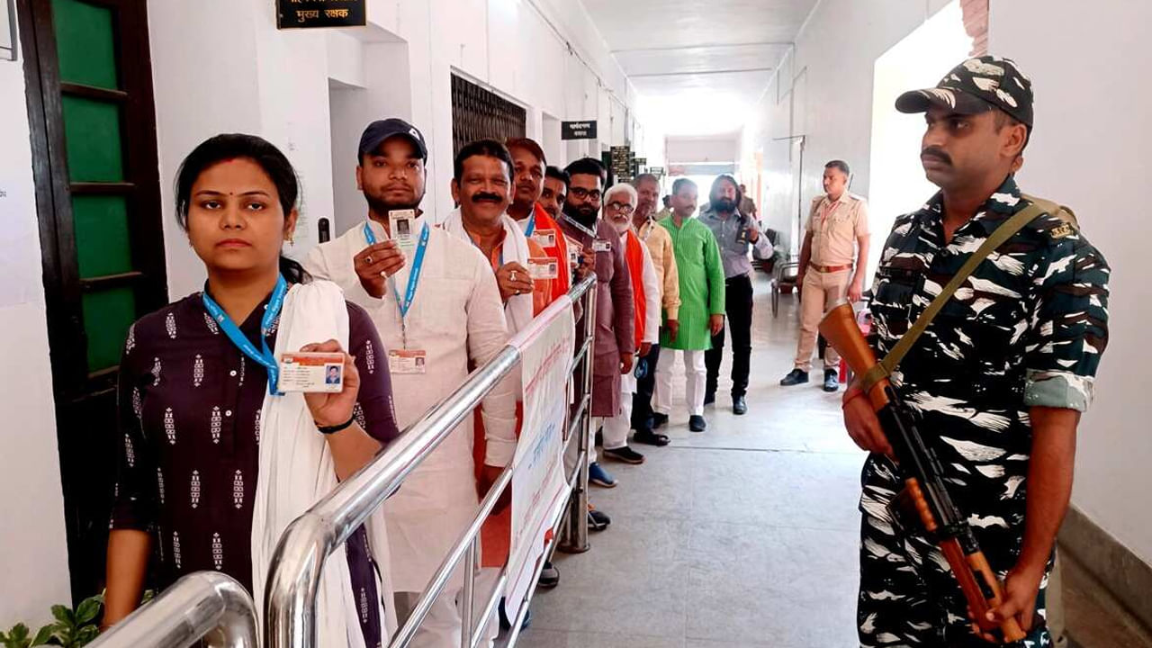 MLC Polling తెలుగు రాష్ట్రాల్లో ప్రారంభమైన ఎమ్మెల్సీ ఎన్నికల పోలింగ్