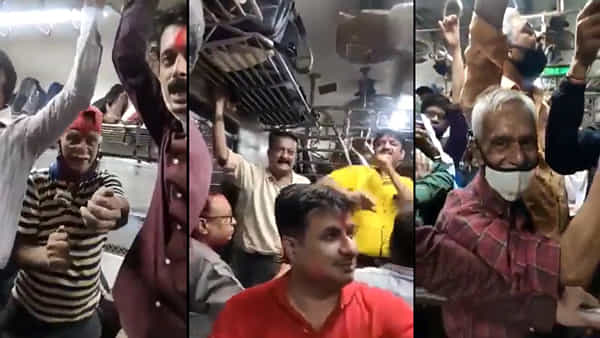 Viral Video: లోకల్ ట్రైన్లో గానా బజానా.. లతామంగేష్కర్ పాటలతో అలరించిన ప్రయాణికులు.. వీడియోపై ఓ లుక్ వేయండి..
