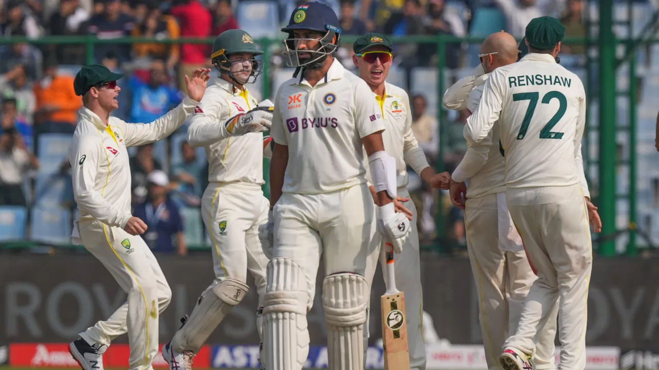 ఇండోర్ టెస్టులో భారత జట్టు పేలవమైన ఆట తీరుతో స్పల్ప స్కోర్కే ఆలౌట్ అయింది. ఆస్ట్రేలియా స్పిన్నర్ నాథన్ లియాన్ దెబ్బకు సమాధానం లేకుండా పోయింది. ఈ క్రమంలో షేన్ వార్న్ రికార్డును బద్దలు కొట్టాడు. దీంతో భారత్ కేవలం 109 పరుగులకే ఆలౌట్ అయింది.