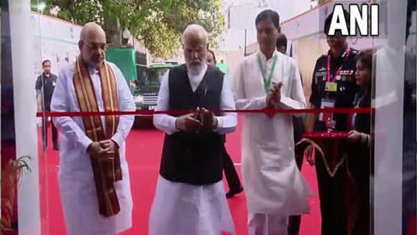 PM Modi: ప్రకృతి వైపరీత్యాల ముప్పు తగ్గించడమే లక్ష్యంగా.. ఎన్పీడీఆర్ఆర్ సదస్సును ప్రారంభించిన ప్రధాని మోడీ