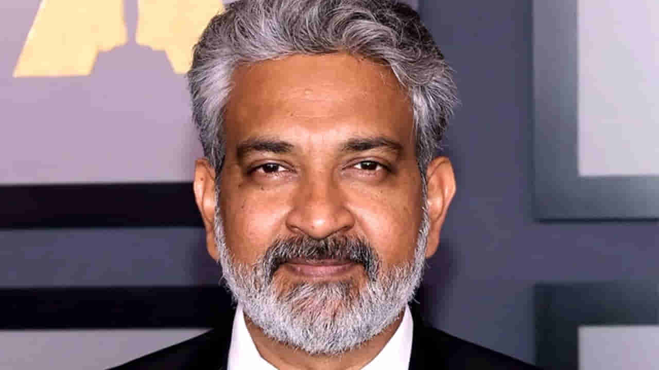 Rajamouli: ఈజీ మనీ కోసం అడ్డదారులు తొక్కుతున్నారు.. పిల్లలకు కష్టమంటే ఏమిటో నేర్పించాలి: డైరెక్టర్ రాజమౌళి