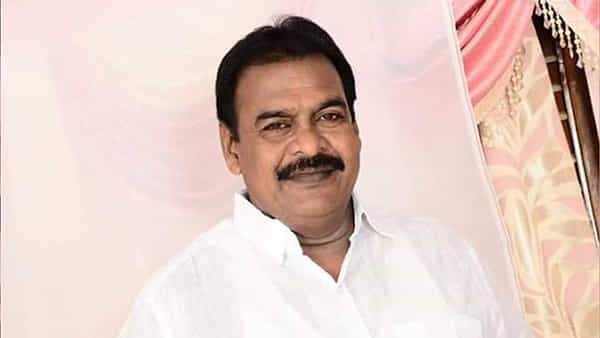 MLA Rapaka: టీడీపీపై ఎమ్మెల్యే రాపాక సంచలన వ్యాఖ్యలు.. రూ. 10 కోట్లు ఇస్తామన్నారంటూ..