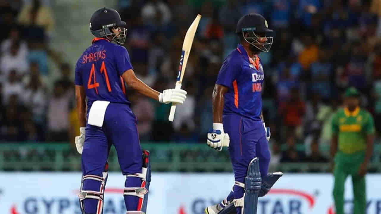 IND vs AUS ODI Series: ఆస్ట్రేలియాతో వన్డే సిరీస్.. అయ్యర్ స్థానంలో ఎంట్రీ ఇవ్వనున్న అన్ లక్కీ ప్లేయర్?