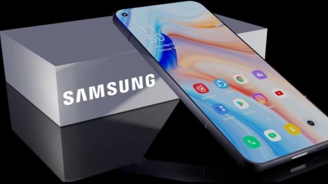 Samsung Galaxy M13: అలాగే సామ్సంగ్ గెలాక్సీ ఎం13 ఫోన్ కూడా ఈ జాబితాలో ఉంది. రూ. 20 వేల ధరలో బెస్ట్ స్మార్ట్‌ఫోన్లలో ఇది కూడా ఒకటి. వివిధ రంగుల్లో లభించే ఈ ఫోన్‌లో 6000 ఎంఏహెచ్ బ్యాటరీని అమర్చారు. 12 జీబీ వరకు ర్యామ్ ఉంటుంది. ఆండ్రాయిడ్ ఆపరేటింగ్ సిస్టమ్ 12పై పని చేస్తుంది. దీని రేటు రూ. 11,999.