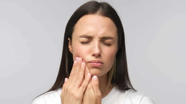 Toothache: పంటినొప్పితో అవస్థలు పడుతున్నారా? ఇలా తక్షణ ఉపశమనం పొందండి..