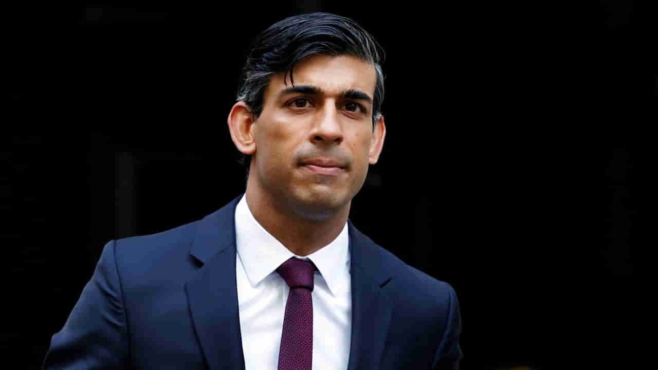 UK PM Rishi Sunak: బ్రిటన్ కొత్త చట్టంపై తీవ్ర దుమారం.!అక్రమ వలసలపై రిషి సునాక్ ఉక్కుపాదం.