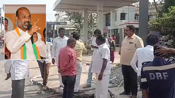 Warangal: అలా ఎలా తొలగిస్తారు..? వరంగల్లో కాక రేపుతున్న ఫ్లెక్సీల వార్..