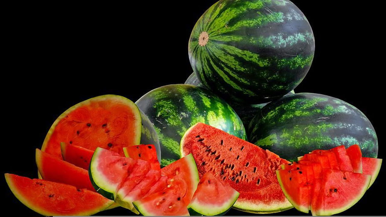 Watermelon Benefits: పుచ్చకాయ తింటే శరీరంలో ఏమవుతుందో తెలుసా..? ఎలాంటి ప్రయోజనాలుంటాయి?