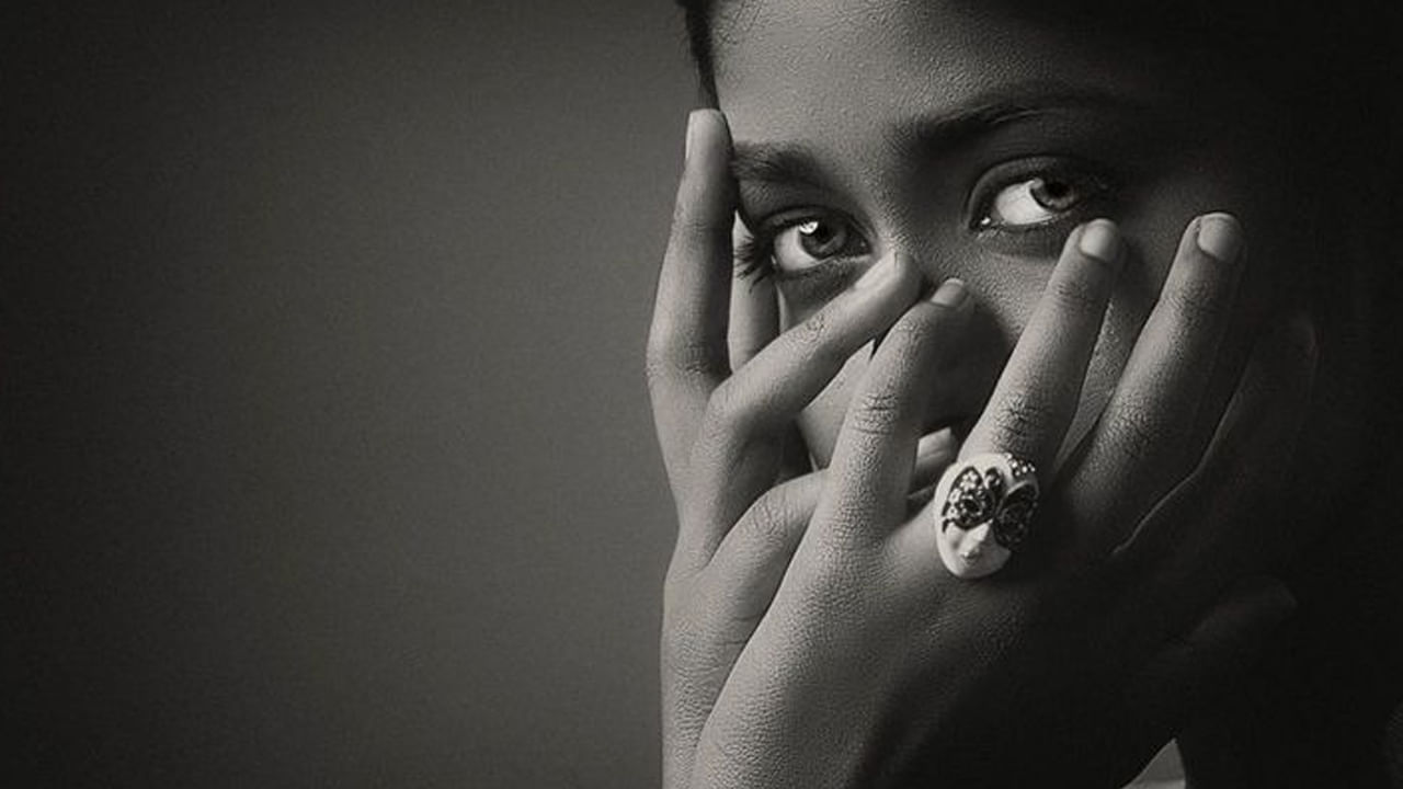 Actress: ఈ వాలు కళ్ళ సుందరి ఎవరో గుర్తుపట్టారా..? అందాలతో కుర్రకారును కట్టిపడేసిన బ్యూటీ ఆమె