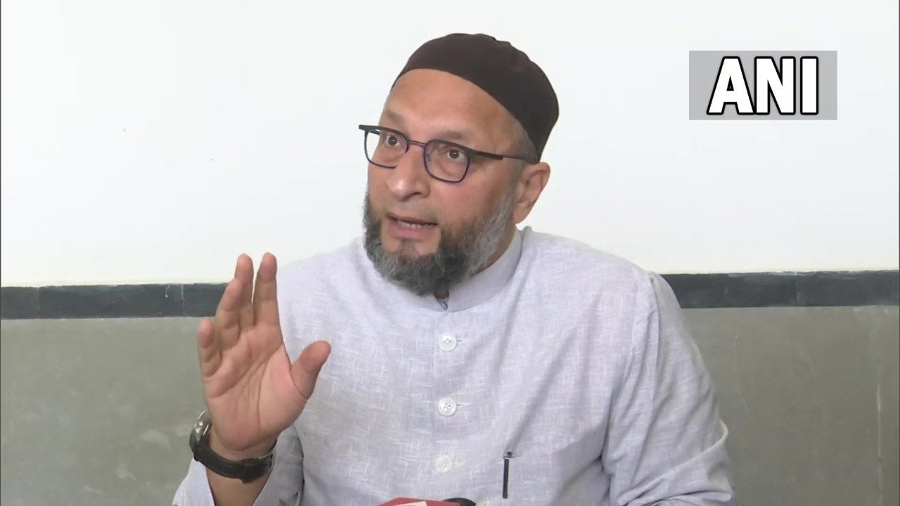 Asaduddin Owaisi: ‘గాడ్సేని కూడా సమర్థిస్తారు’.. కేంద్ర ప్రభుత్వంపై మజ్లీస్ అధినేత సంచలన వ్యాఖ్యలు..