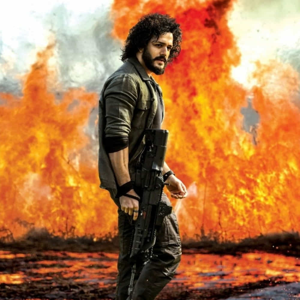 ఈ దోషం ఉన్న వారు ఇతరుల సలహా తీసుకుంటే వర్కువుట్ అవ్వదని స్పష్టం చేశారు. అఖిల్ ఇండస్ట్రీలో సక్సెస్ అవ్వాలంటే.. అతని సినిమా విషయంలో ఎవరి ఇన్వాల్వ్మెంట్ ఉండకూడదని పేర్కొన్నారు. తన సొంతగా స్టోరీని ఓకే చేసి.. సినిమా చేస్తేనే విజయవంతమవుతాడని జోస్యం చెప్పారు.