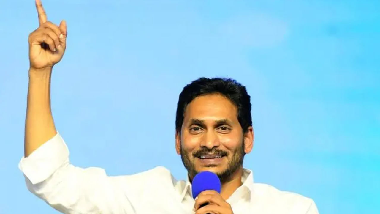 పోలీసులకు గుడ్ న్యూస్ చెప్పిన జగన్ ప్రభుత్వం