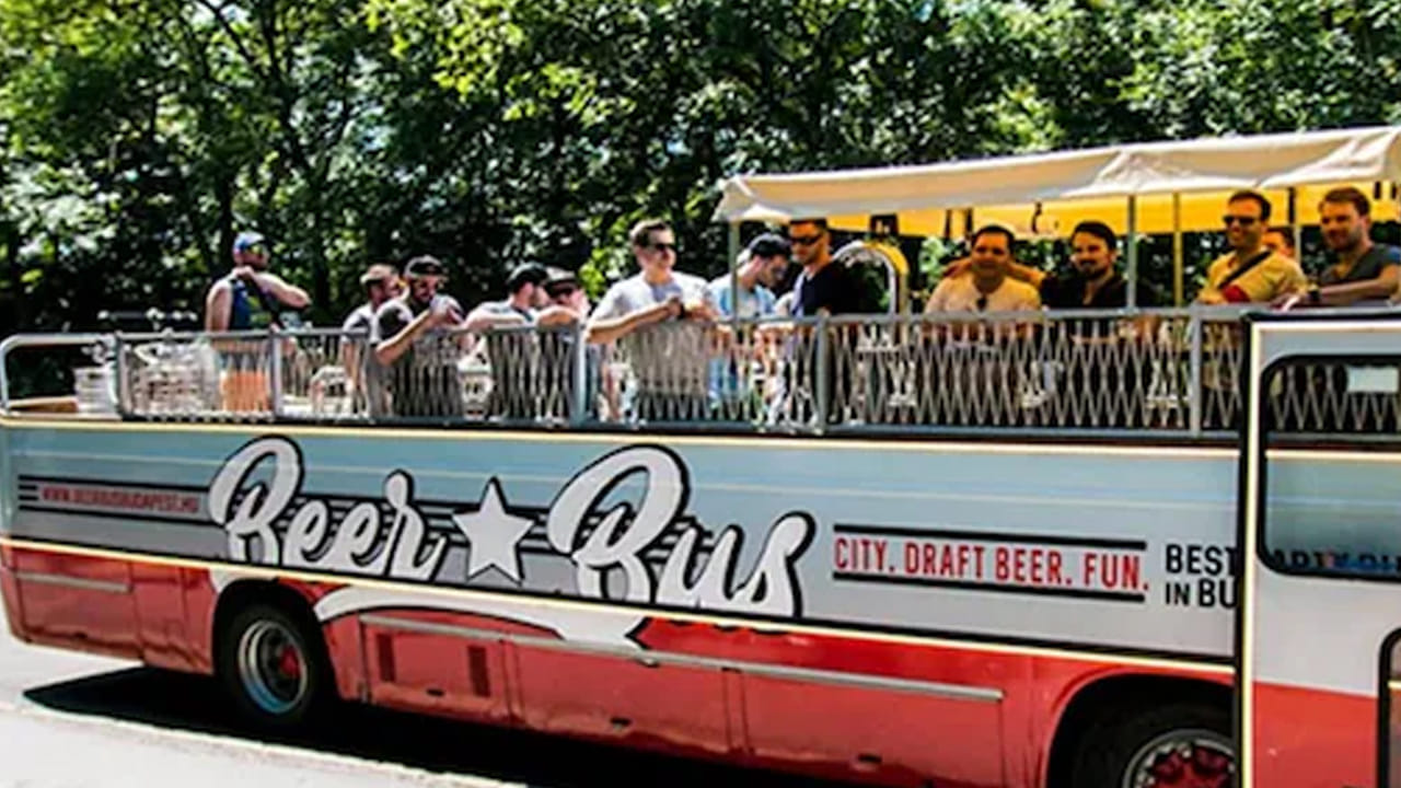 Beer Bus: బీర్ బస్సు.. ఇందులో వెళ్తే ఎన్ని బీర్లైనా తాగొచ్చు..మందుబాబులకు ఇక పండగే