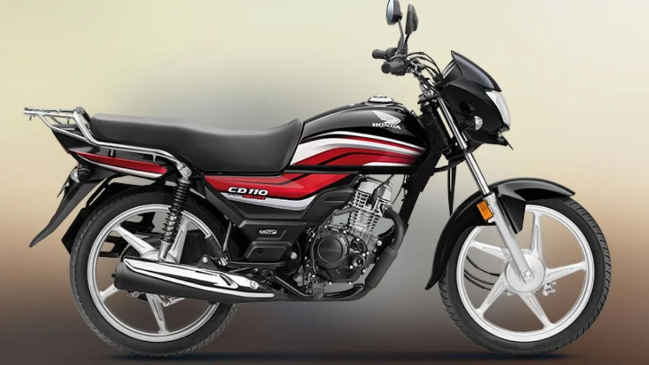 Honda CD 110 Dream: రూ.71,133 నుంచి ప్రారంభమవుతున్న ఈ బైక్ 109.51 cc ఇంజిన్‌ను కలిగి ఉంది. ఇంకా 8.79PS శక్తిని, 9.30 Nm గరిష్ట టార్క్‌ను ఉత్పత్తి చేయగల ఈ హోండా సీజీ 110 డ్రీమ్ బైక్.. లీటరుకు 65 కిలోమీటర్ల మైలేజీ ఇస్తుంది.