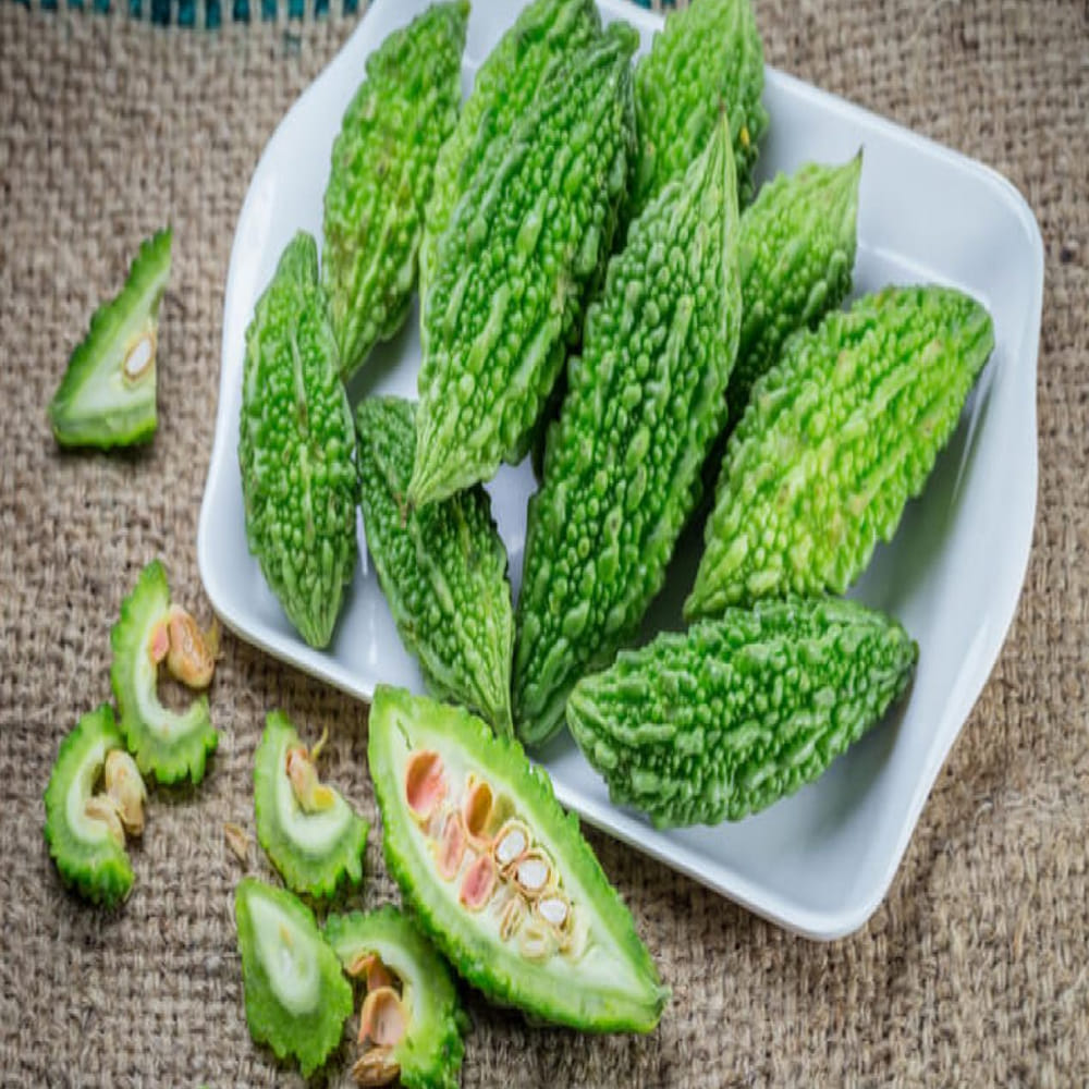 ఇలా చేయడం వల్ల అనారోగ్య సమస్యలు ఎదుర్కోవాల్సి వస్తుంది. కాకరకాయ తిన్న తర్వాత మీరు ఏయే పదార్థాలు తినకూడదో ఇప్పుడు తెలుసుకుందాం.