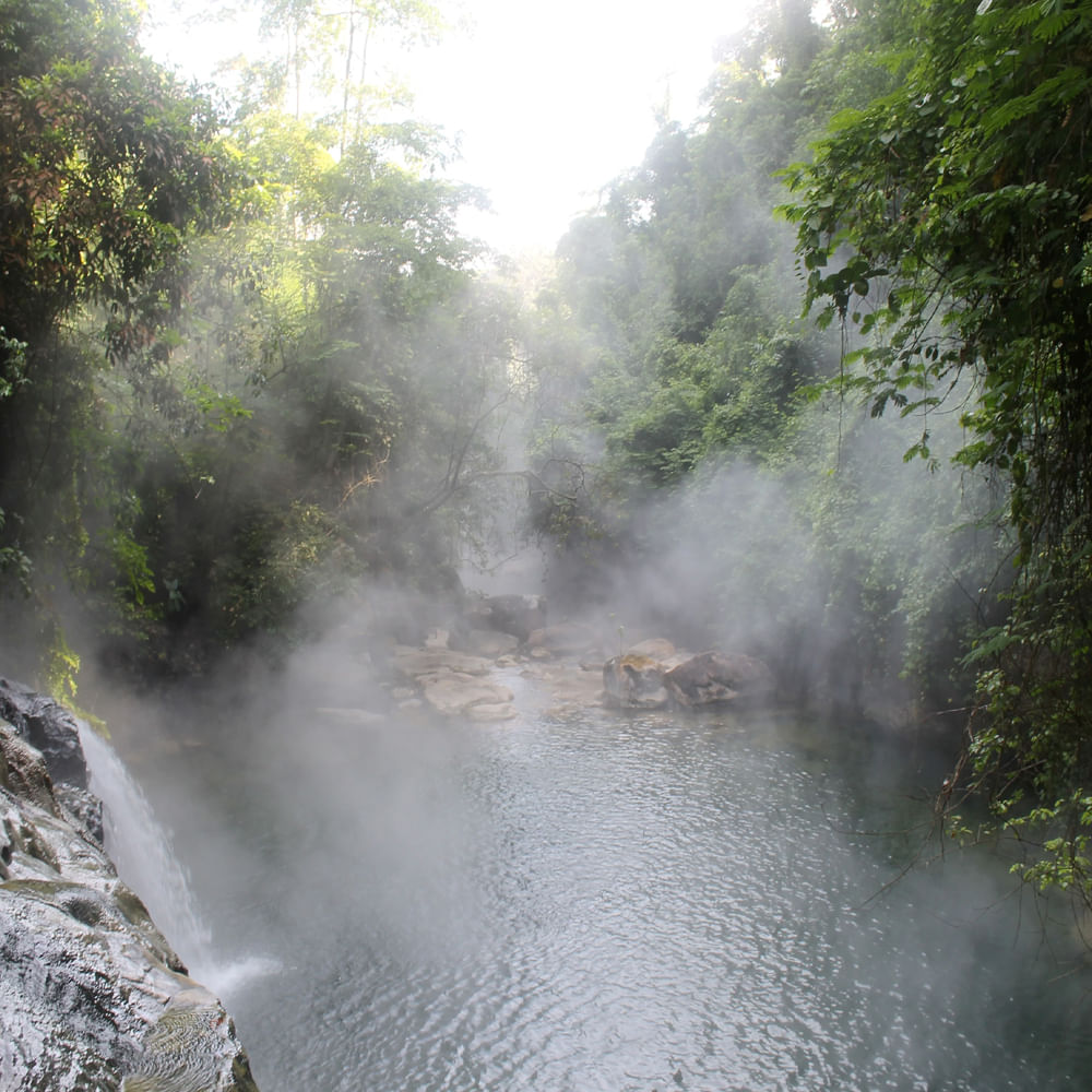 Boiling River Peru (2)