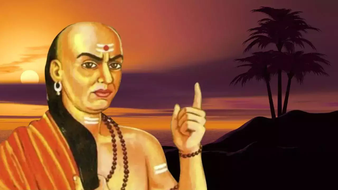 Chanakya Niti: చాణుక్యుడు చెప్పిన ఈ విషయాలు పాటిస్తే.. ఎటువంటి కష్టాలు ఎదురైనా టెన్షన్ ఉండదు మీకు