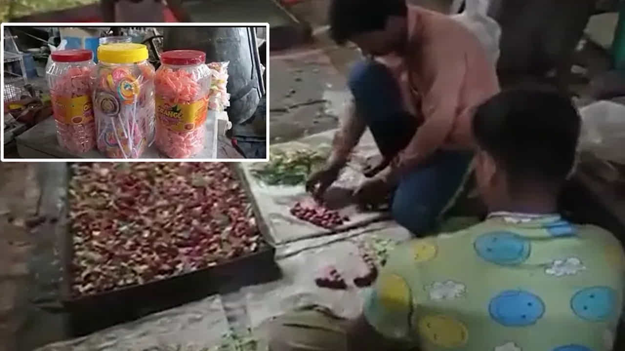 సిట్రిక్ యాసిడ్ పౌడర్, చక్కెర, ఇతర కెమికల్స్ కలిపి వివిధ పేర్లతో నకిలీ చాక్లెట్లు, లాలీపాప్స్, పిప్పరమెంట్స్ తయారు చేసి.. వాటిని అందంగా ప్యాక్ చేసి బేగంబజార్లోని హోల్సేల్ వ్యాపారులకు విక్రయిస్తున్నారు. అయితే.. అవేమీ తెలియని మనం.. పిల్లలు అల్లరి చేయగానే చాక్లెట్స్, లాలీపాప్స్ కొనిస్తున్నాం.. తక్కువ ధరతోపాటు.. అందంగా బ్రాండెడ్ కంపెనీల లేబుల్స్ వేసి ఉండడంతో పిల్లలు అడగ్గానే ఠక్కున కొంటున్నాం. కానీ.. వాటిని వేటితో తయారు చేస్తున్నారో.. ఎలాంటి పరిస్థితుల్లో తయారు చేస్తున్నారో తెలిస్తే మాత్రం షాకవ్వాల్సిందే. ఓ షెడ్లో ఈగలు, దోమలు, పురుగులు పడిన పానకంతోనే తయారు చేస్తుండడం చూసి పోలీసులు, అధికారులే విస్తుపోయారు.