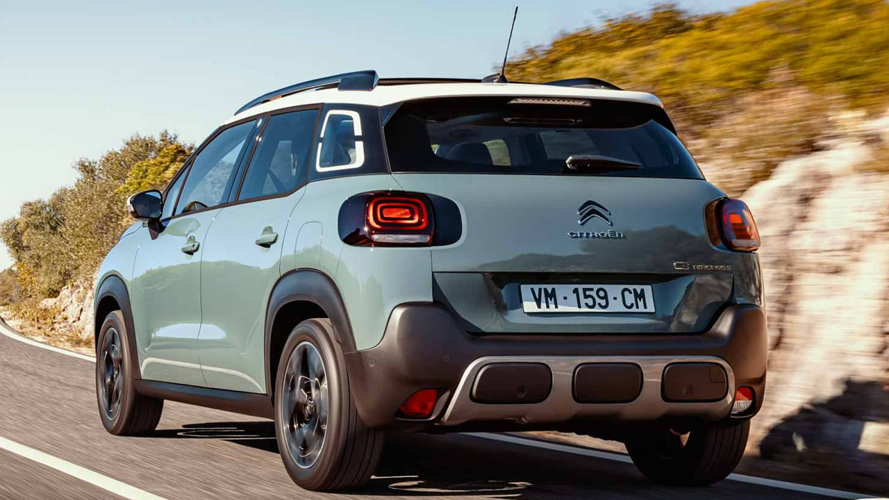 Citroen C3 Aircross: సిట్రోయెన్ C3 ఎయిర్‌క్రాస్‌ ఏప్రిల్ 27న విడుదల అవుతుంది. ఆపై కొన్ని నెలల తర్వాత దీని విక్రమయాలు ప్రారంభమవుతాయి. ఈ SUV కార్ 5-సీటర్, 7-సీటర్ ఎంపికలలో అందించబడుతుంది. దీనిలో 1.2 లీటర్ టర్బో పెట్రోల్ ఇంజన్ పొందవచ్చు.