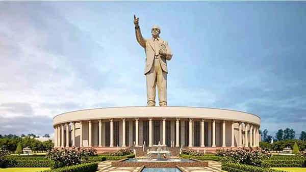 ఆవిష్కరణకు సిద్ధమైన 125 అడుగుల డా. బీఆర్ అబేండ్కర్ విగ్రహం..కార్యక్రమాన్ని వైభవంగా నిర్వహించేందుకు ప్రభుత్వం భారీ ఏర్పాట్లు
