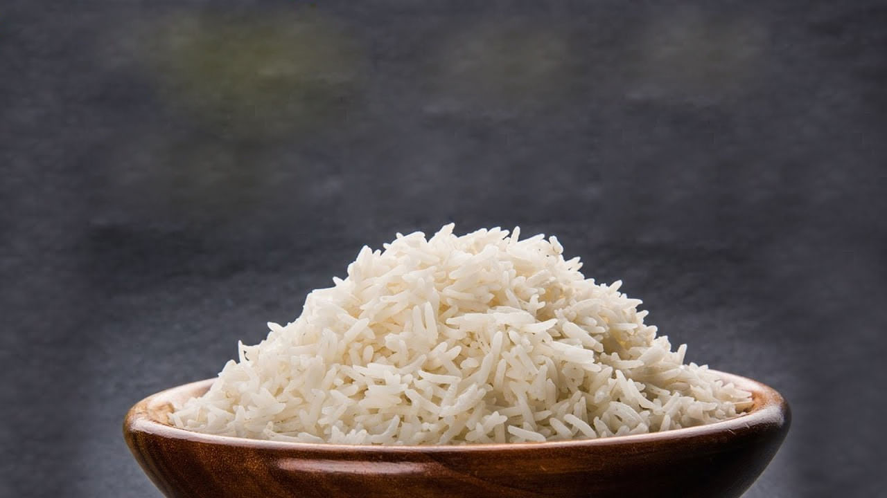 Summer Health Tips: చద్ది అన్నం అన్నం పడేస్తున్నారా.. ఇలా తింటే మీ ఆరోగ్యానికి ఎంత మంచిదో తెలుసా..