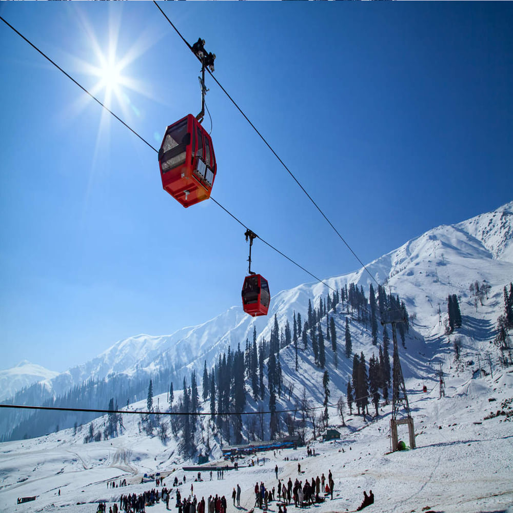 Gulmarg - Gulmarg is a very beautiful place for wedding ceremony.  Gulmarg is located in the Himalayan region.  This place is great if you are planning a destination wedding in summer.  The weather here is also very cool with beautiful scenery.