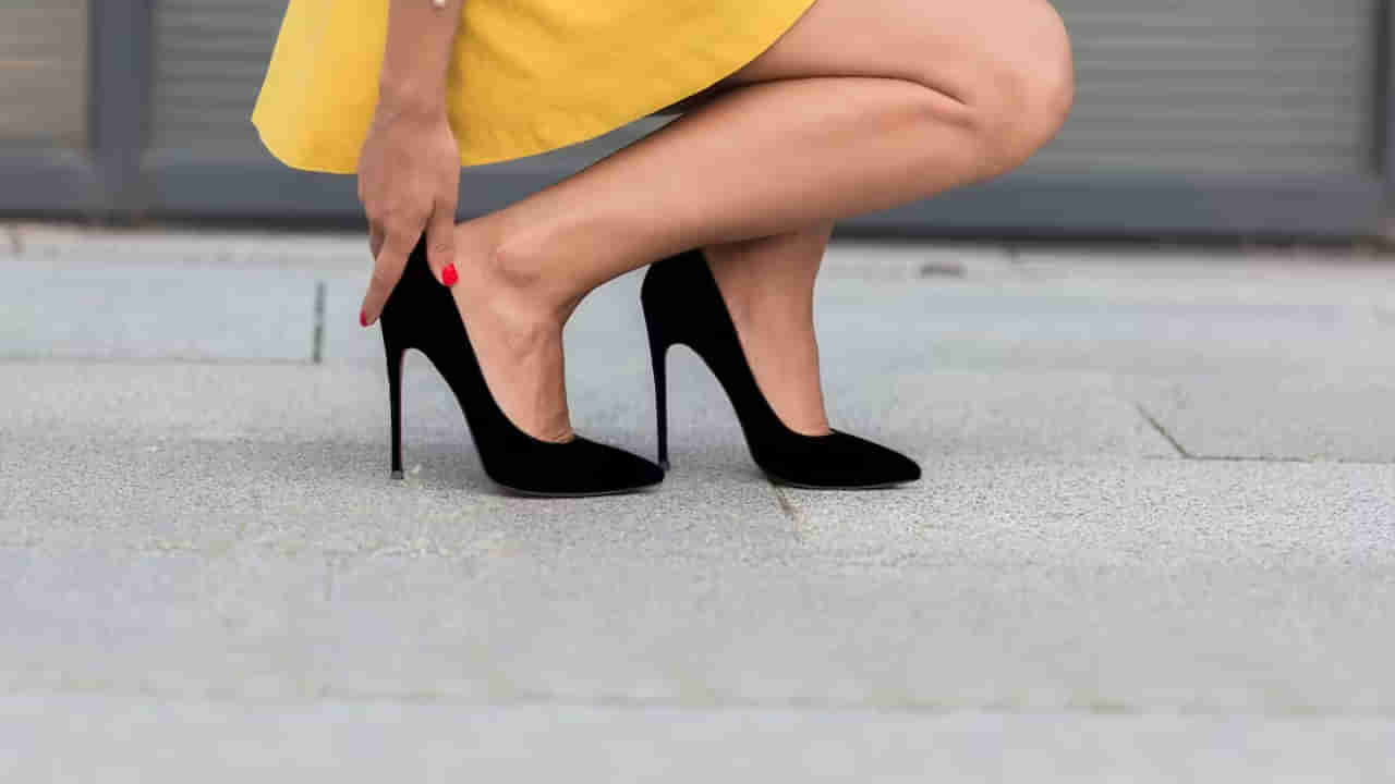 High Heels Side Effects: స్టైల్‏గా కనిపించడం కోసం హైహీల్స్ వేసుకుంటున్నారా.. అయితే ప్రమాదాన్ని దగ్గర చేసుకుంటున్నట్టే..