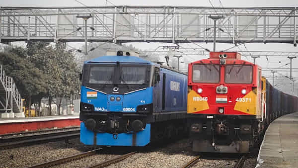 Indian Railways: IRCTC పాస్వర్డ్ మర్చిపోయారా? మరేం పర్వాలేదు.. ఇలా టికెట్ బుక్ చేసుకోండి..